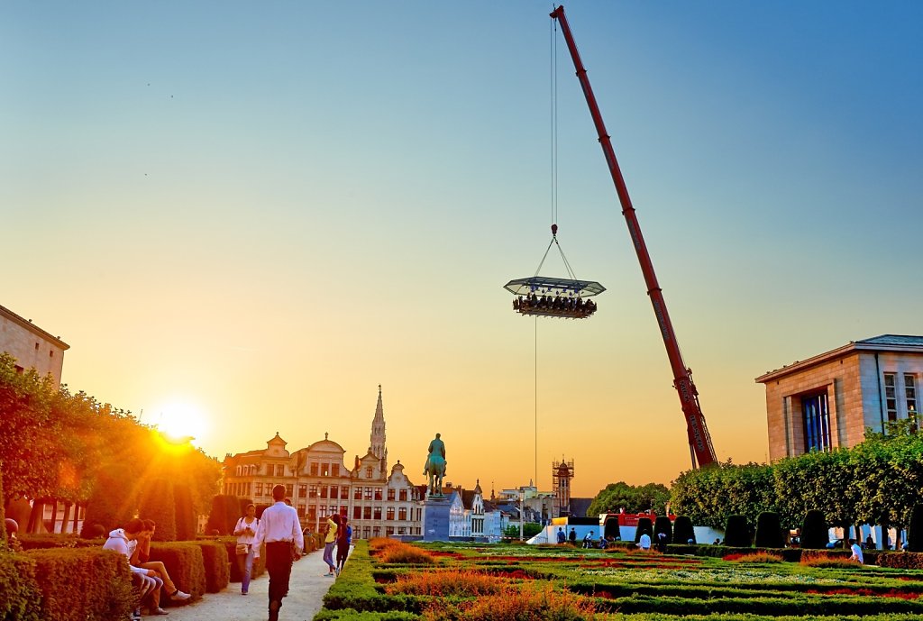 Dinner in the Sky